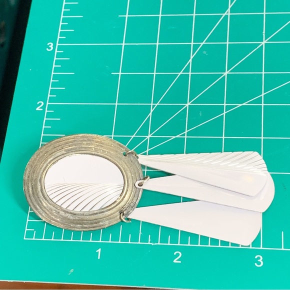 Vintage white enamel concho boho statement earrings with dangling fringe - Picture 10 of 10